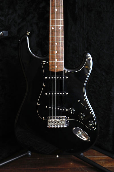 Squier Silver Series Stratocaster Black Electric Guitar Made in Japan 1994 Pre-Owned