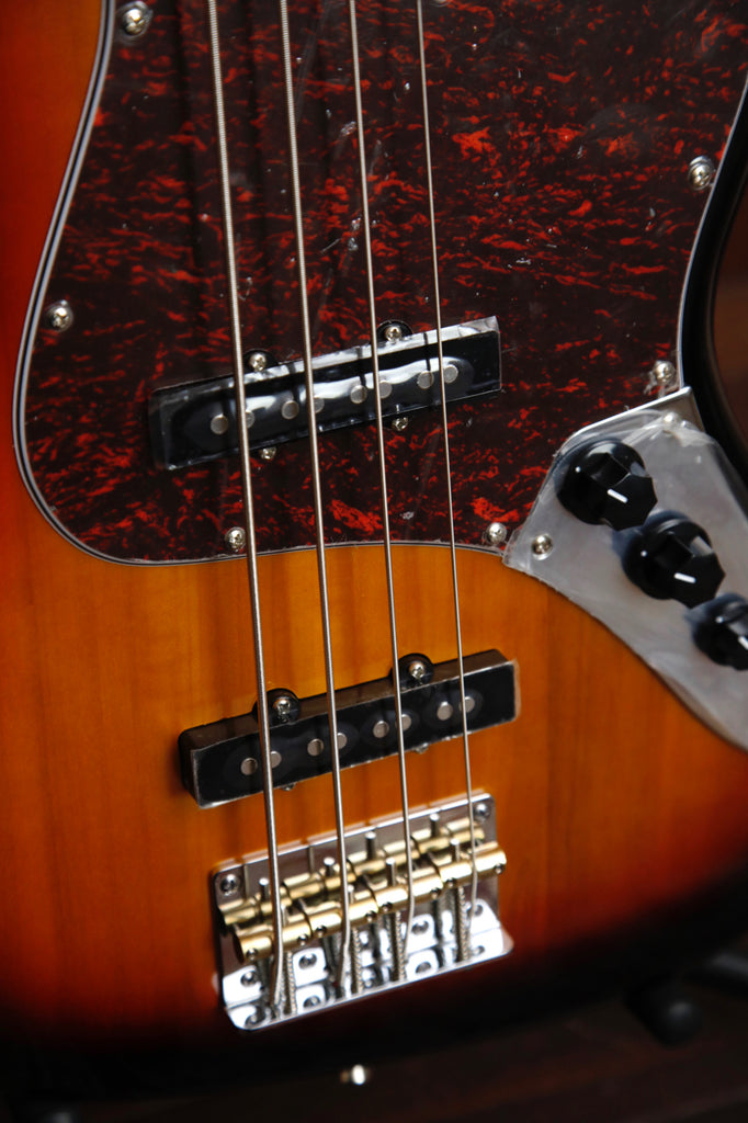 Jet Guitars JJB-300-SB Sunburst Bass Guitar