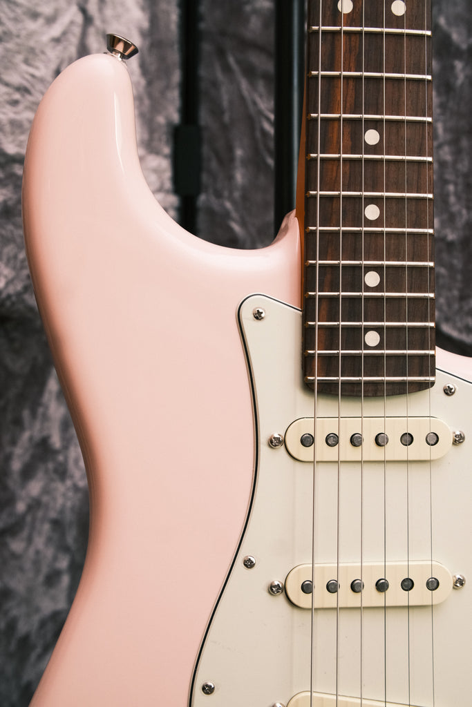 Fender American Professional II Dealer Exclusive Shell Pink Stratocaster