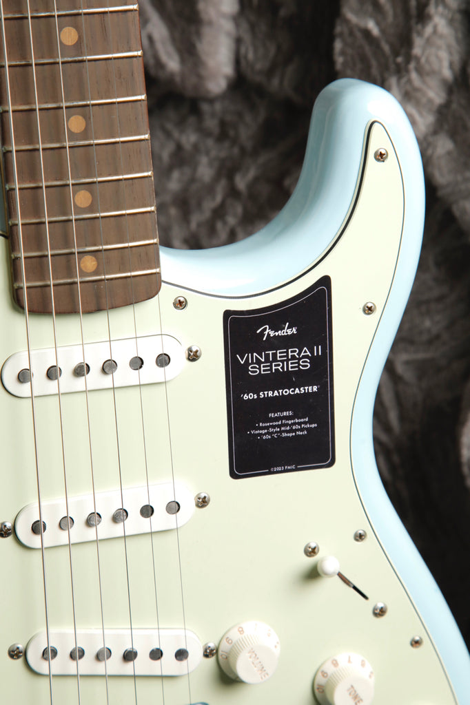 Fender Limited Edition Vintera II Road Worn '60s Stratocaster Sonic Blue Electric Guitar