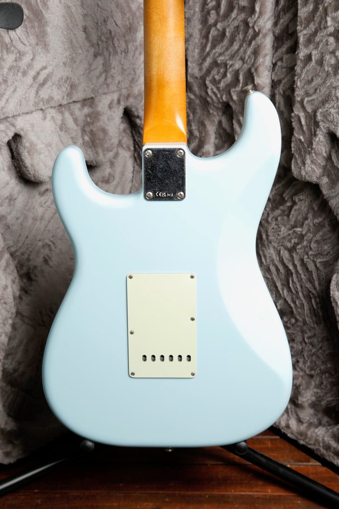 Fender Limited Edition Vintera II Road Worn '60s Stratocaster Sonic Blue Electric Guitar