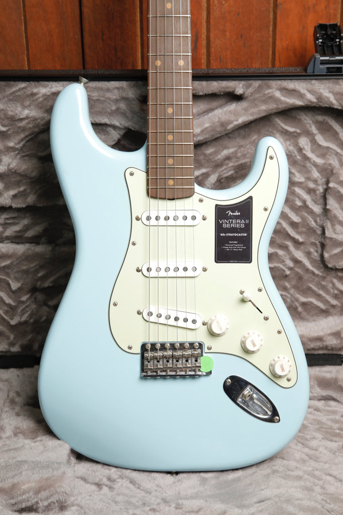 Fender Limited Edition Vintera II Road Worn '60s Stratocaster Sonic Blue Electric Guitar