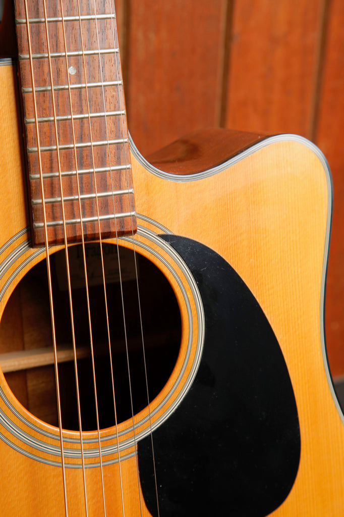 Takamine ED20SC Dreadnought Cutaway Acoustic-Electric Guitar Pre-Owned