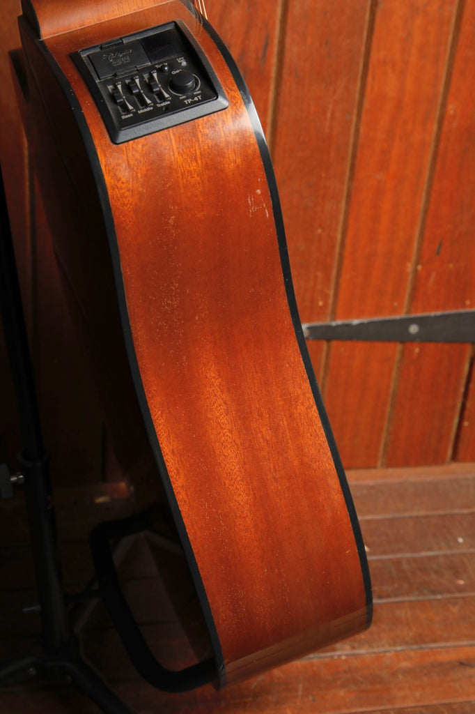 Takamine ED20SC Dreadnought Cutaway Acoustic-Electric Guitar Pre-Owned