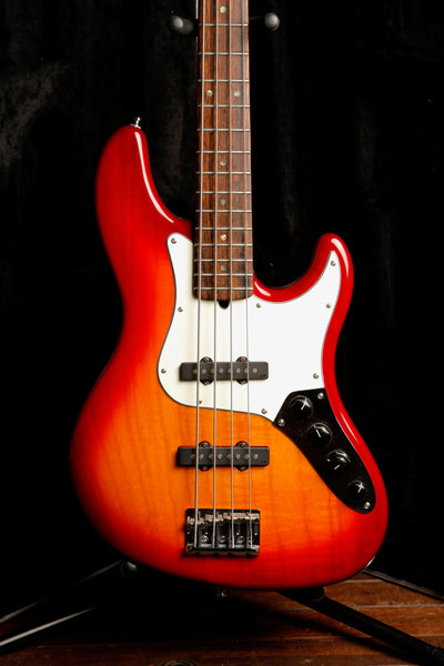 Fender American Deluxe Jazz Bass Aged Cherry Burst Bass Guitar 2005 Pre-Owned