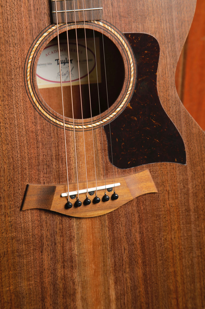 Taylor Academy 22e Layered Walnut Acoustic-Electric Guitar
