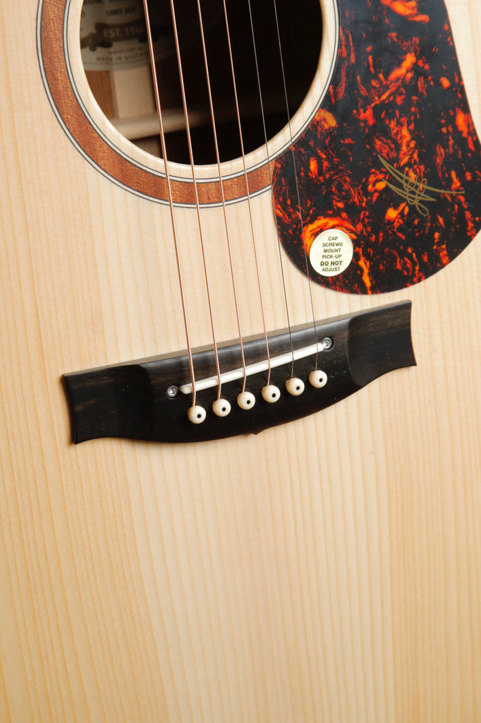 Maton SRS70C Spruce/Blackwood Acoustic-Electric Guitar