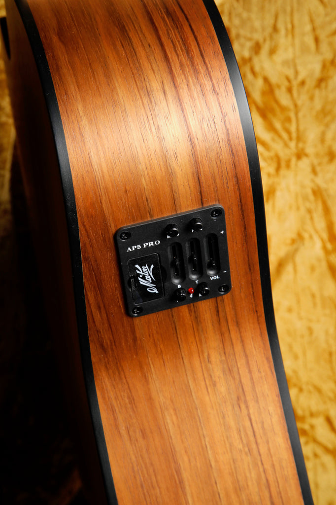 Maton SRS70C Spruce/Blackwood Acoustic-Electric Guitar