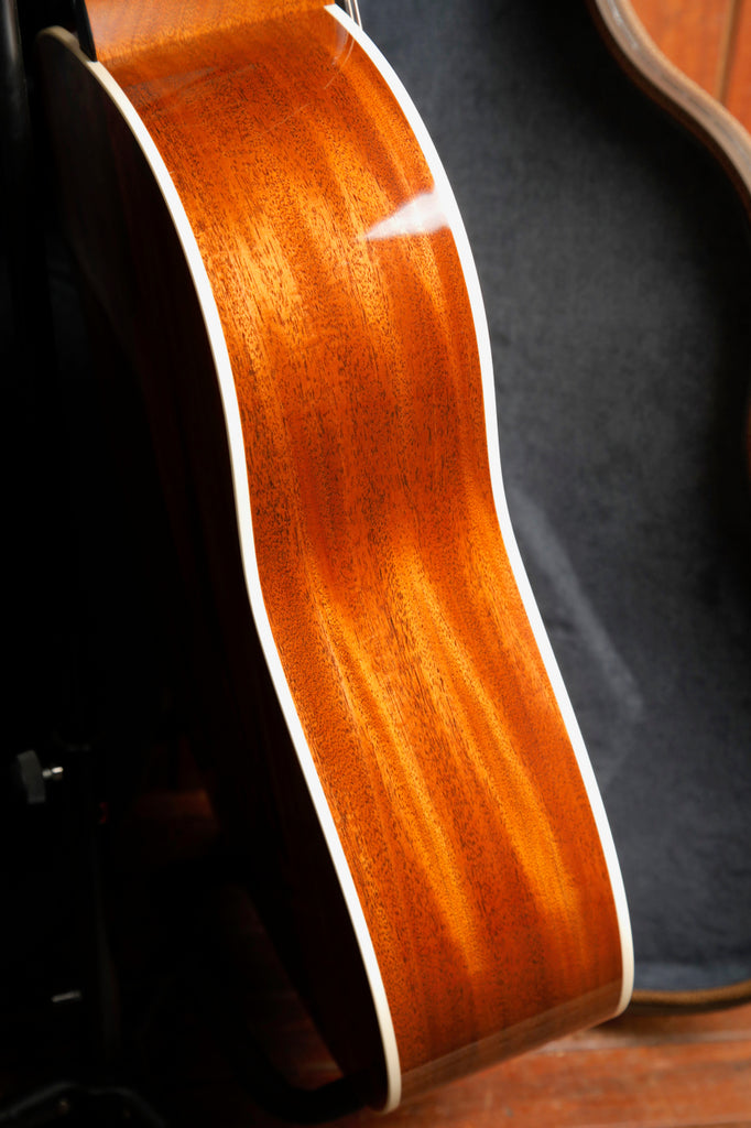 Taylor Gold Label 517e Blacktop Spruce / Mahogany Acoustic-Electric Guitar