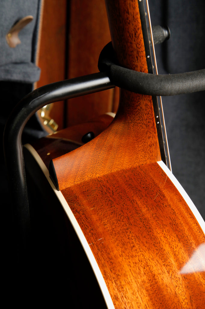 Taylor Gold Label 517e Blacktop Spruce / Mahogany Acoustic-Electric Guitar