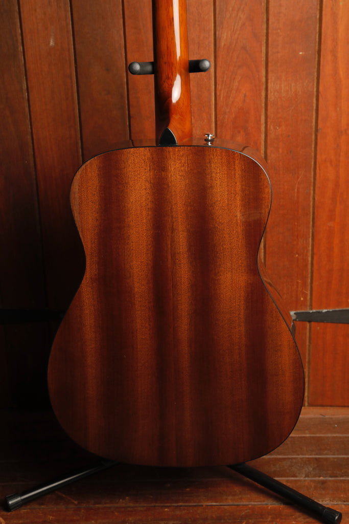 Fender CC-60S Solid Spruce Top Concert Sunburst Acoustic Guitar