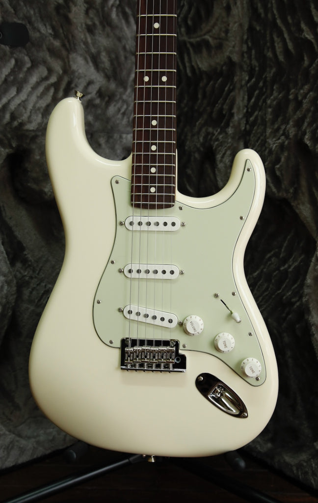 Fender American Professional II Dealer Exclusive Roasted Neck Olympic White Stratocaster