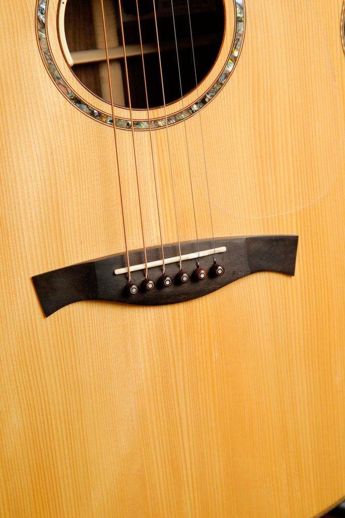 Maestro Custom Series Raffles IR Acoustic-Electric Guitar Pre-Owned