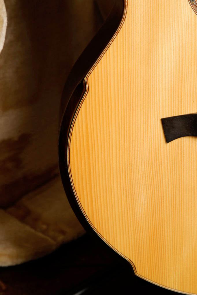 Maestro Custom Series Raffles IR Acoustic-Electric Guitar Pre-Owned