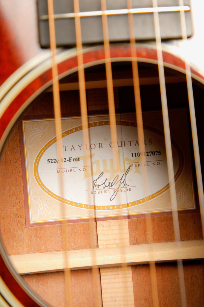 Taylor 522e 12-Fret Mahogany Acoustic-Electric Guitar Pre-Owned
