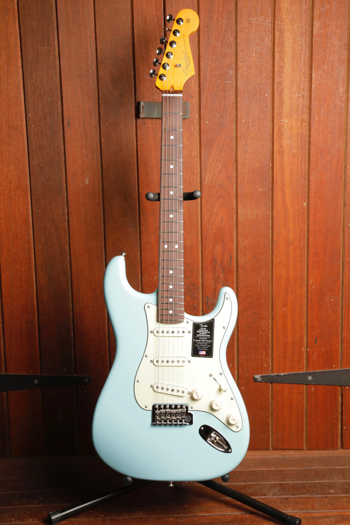 Fender Limited Edition American Professional Classic Stratocaster w/Silent System Daphne Blue