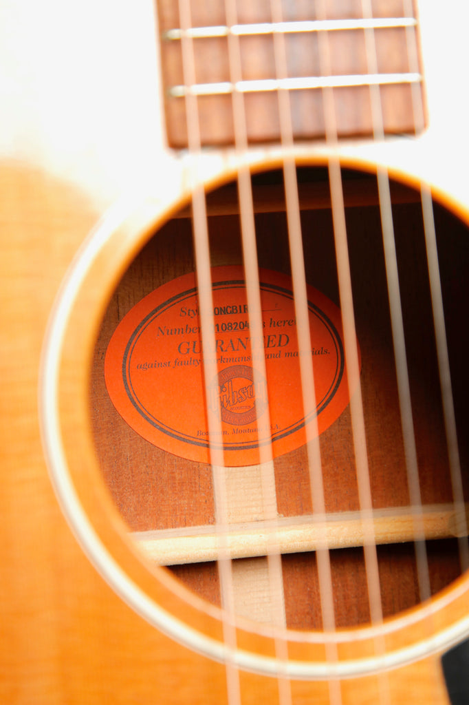 Gibson Songbird Acoustic Guitar 2002 Pre-Owned