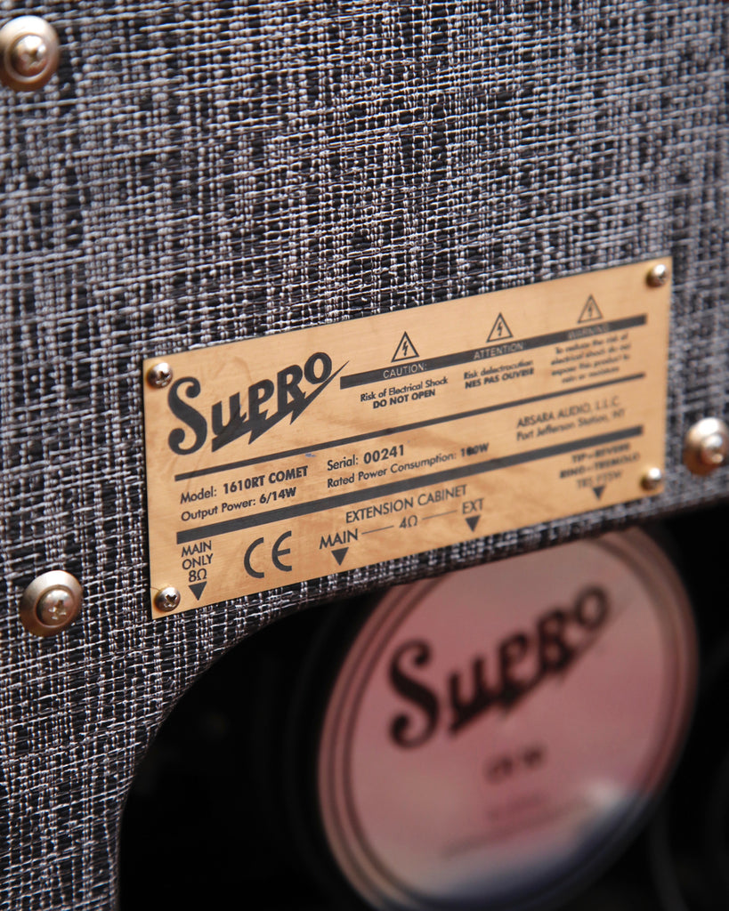 Supro 1610RT Comet 6/14-Watt 1x10" Valve Combo Amplifier Pre-Owned