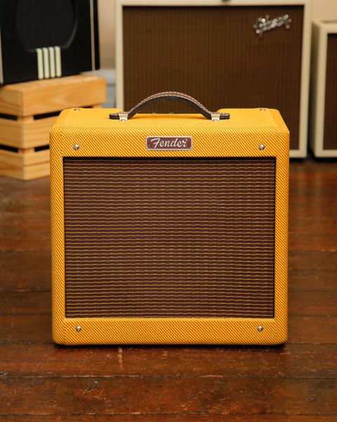 Fender Pro Junior IV Tweed 15-Watt 1x10" Valve Guitar Amplifier Combo Pre-Owned