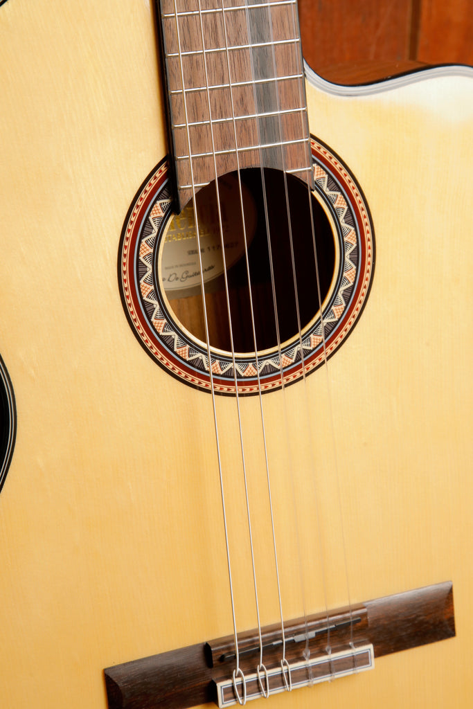 Valencia VC564CE Acoustic-Electric Cutaway Nylon Guitar