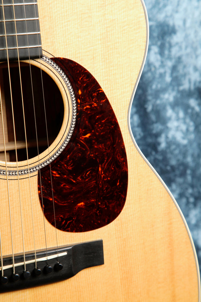 Martin 00-16E Acoustic-Electric Guitar Pre-Owned