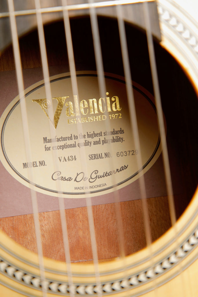 Valencia VA434 4/4 Size Auditorium Shape Nylon String Guitar