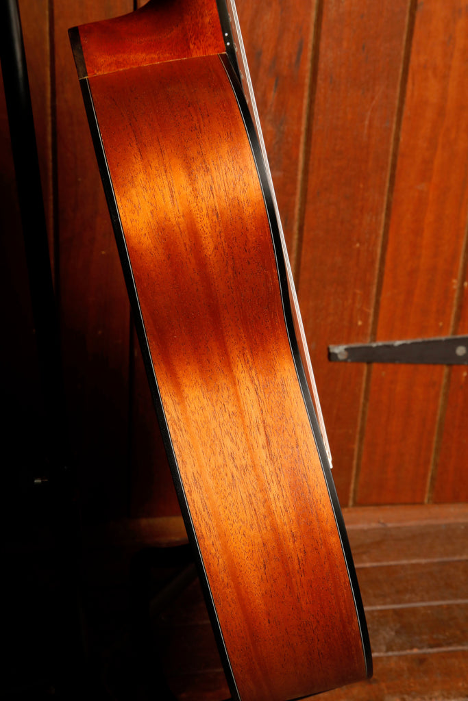 Valencia VA434CSB 4/4 Size Auditorium Shape Nylon String Guitar