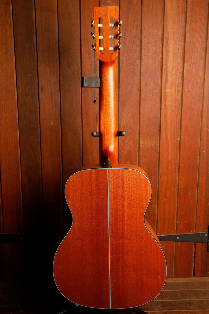 Valencia VA434CSB 4/4 Size Auditorium Shape Nylon String Guitar