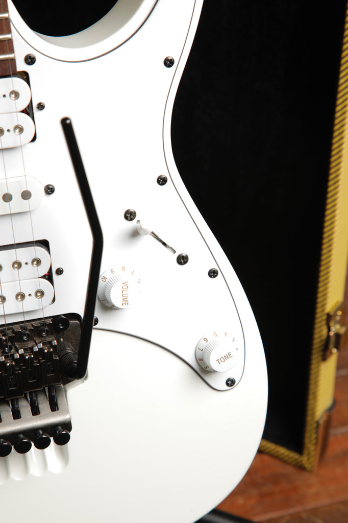 IBANEZ JEMJR White Steve Vai Signature Electric Guitar Pre-Owned