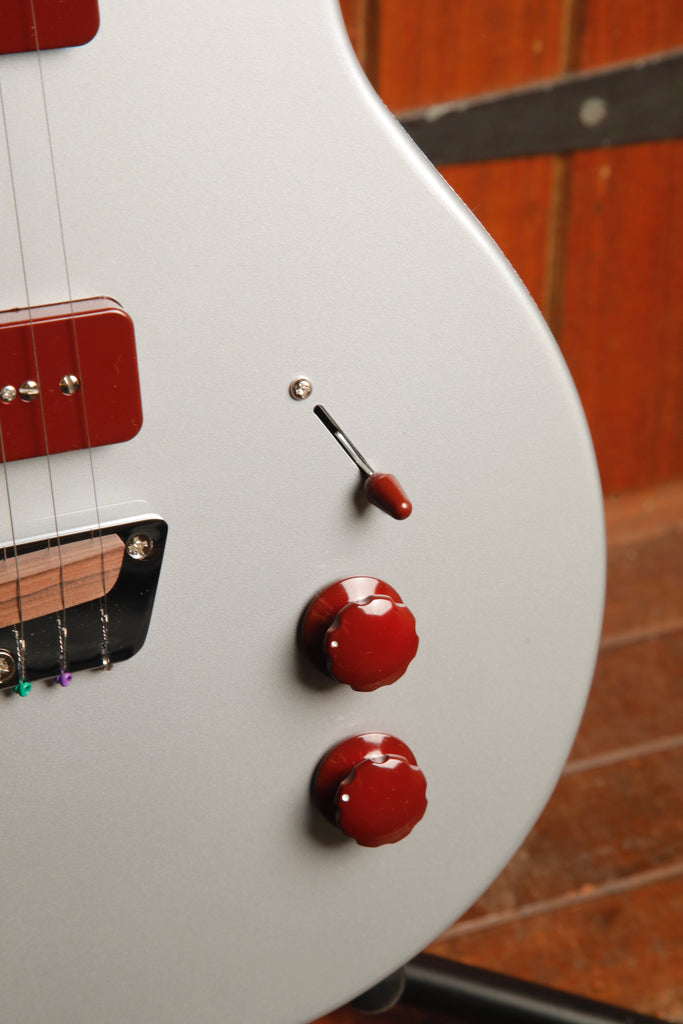 Danelectro Dan O. Mano Silver Electric Guitar