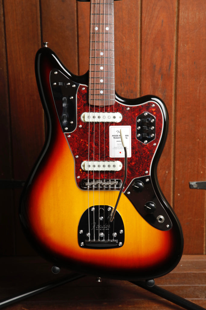 Fender Made In Japan Traditional '60s Jaguar 3-Colour Sunburst