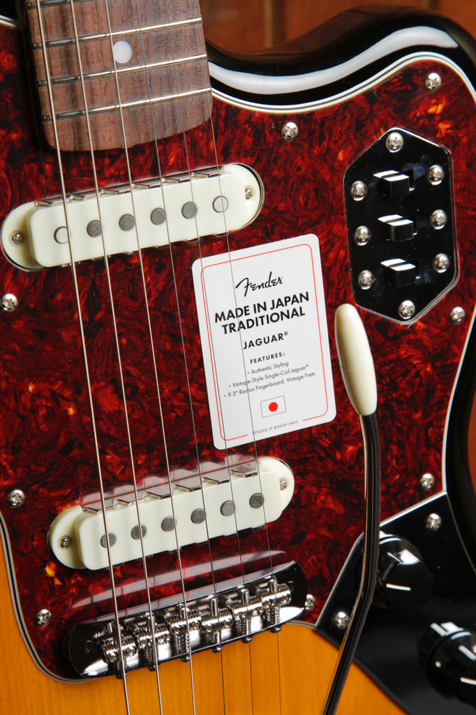 Fender Made In Japan Traditional '60s Jaguar 3-Colour Sunburst