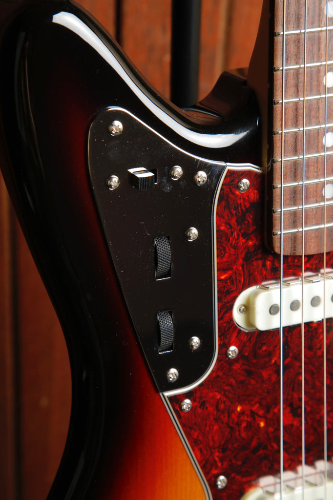 Fender Made In Japan Traditional '60s Jaguar 3-Colour Sunburst