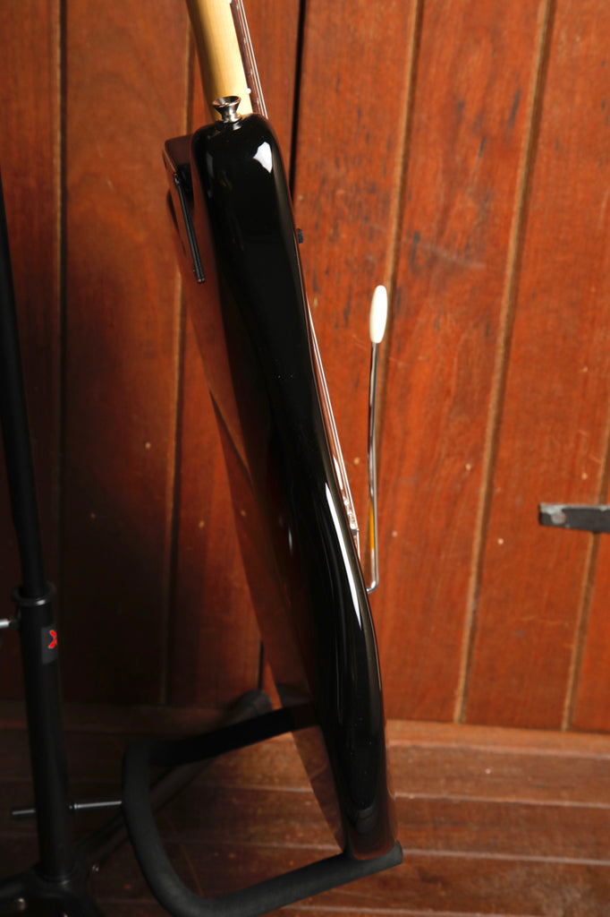 Fender Made In Japan Traditional '60s Jaguar 3-Colour Sunburst