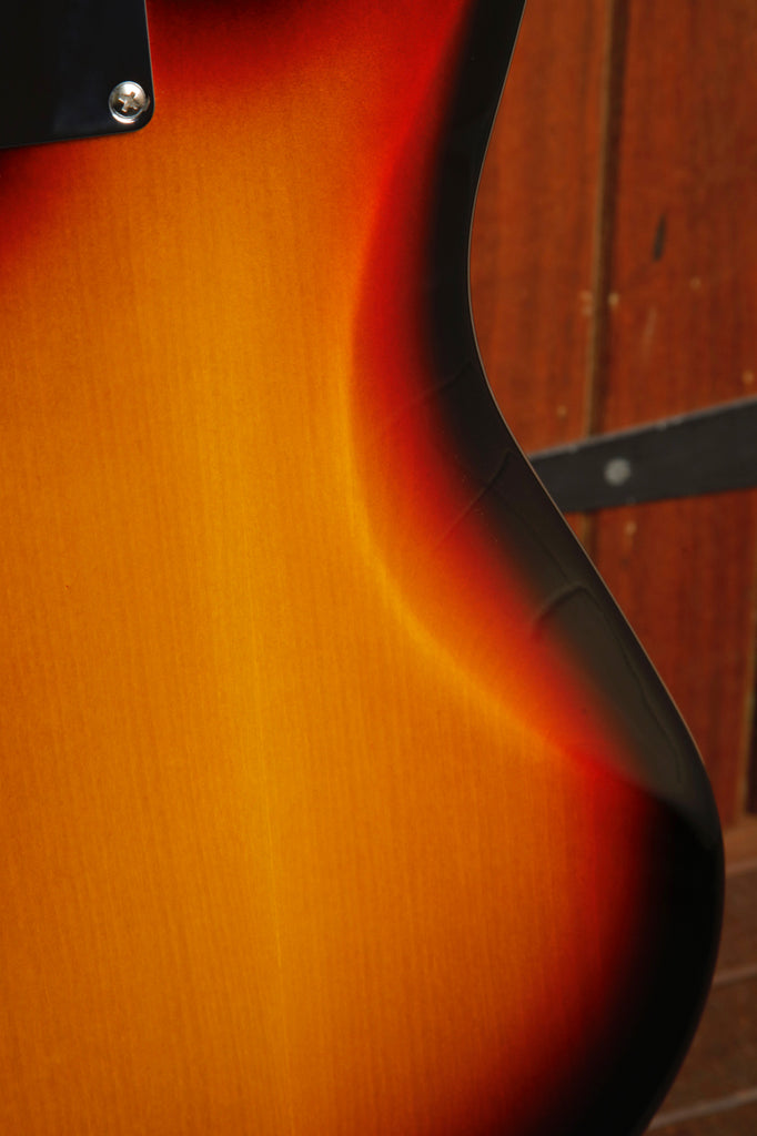 Fender Made In Japan Traditional '60s Jaguar 3-Colour Sunburst