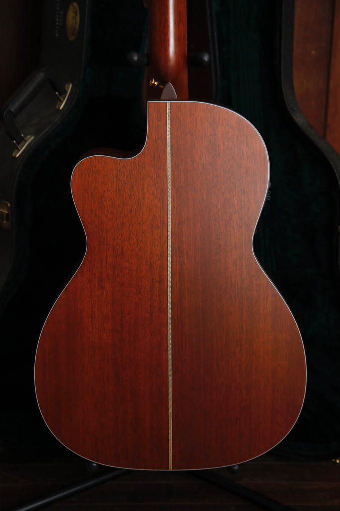 Martin 000C-16SGTNE Classical Acoustic-Electric Guitar Pre-Owned