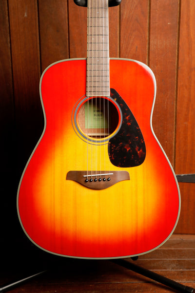 Yamaha FG820 Dreadnought Autumn Burst Acoustic Guitar