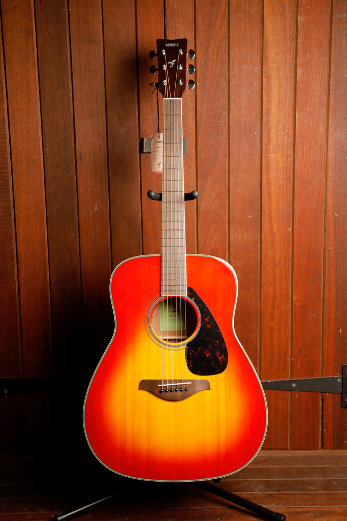 Yamaha FG820 Dreadnought Autumn Burst Acoustic Guitar