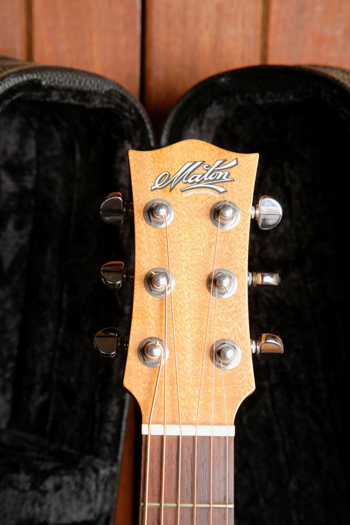 Maton EM6 Mini Maton Spruce/Maple Acoustic-Electric Guitar Pre-Owned