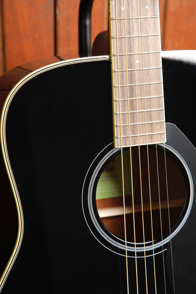 Yamaha FG820 Dreadnought Gloss Black Acoustic Guitar