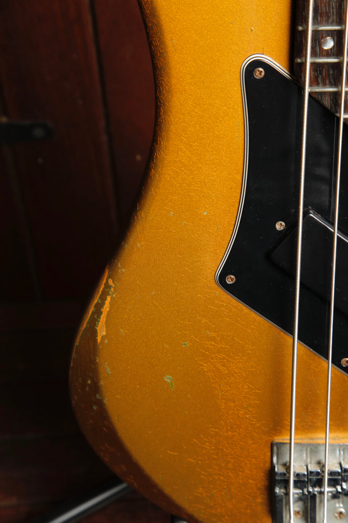 Gibson Victory Standard Bass Guitar Gold 1982 Pre-Owned