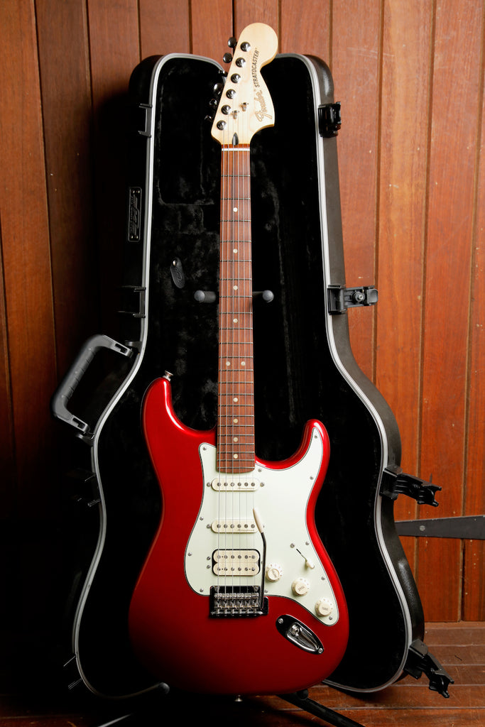 Fender Deluxe Stratocaster Candy Apple Red Electric Guitar 2017 Pre-Owned