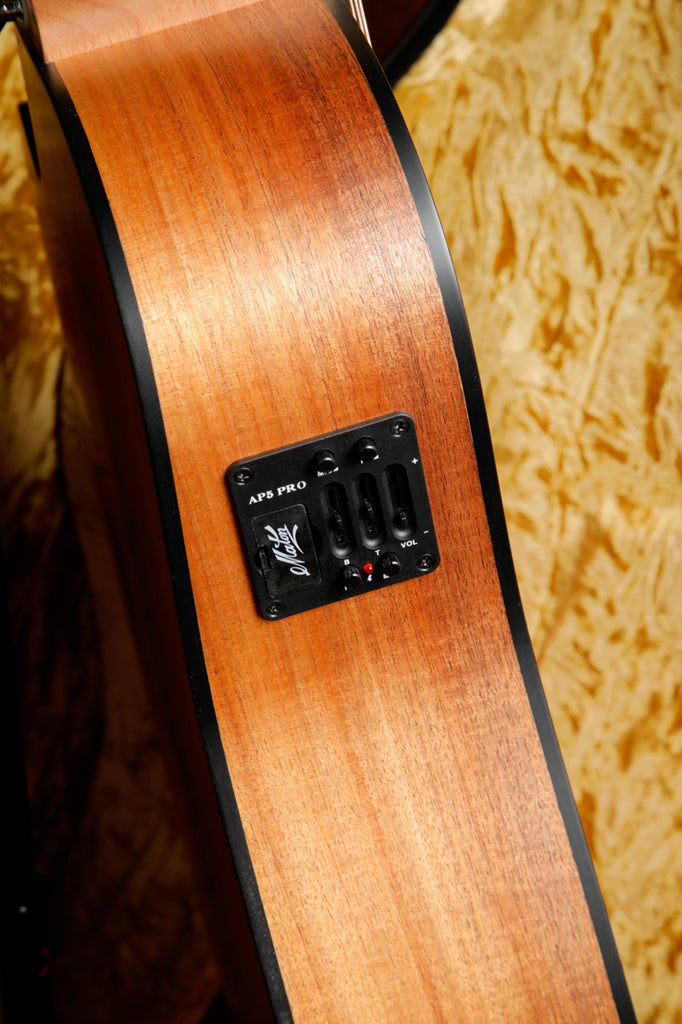 Maton EBW70C Blackwood Dreadnought Acoustic-Electric Guitar