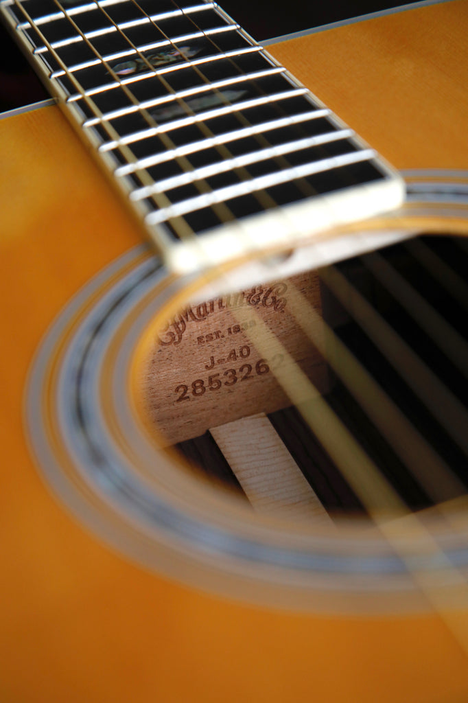 Martin Standard Series J-40 Spruce/Rosewood Acoustic Guitar Pre-Owned