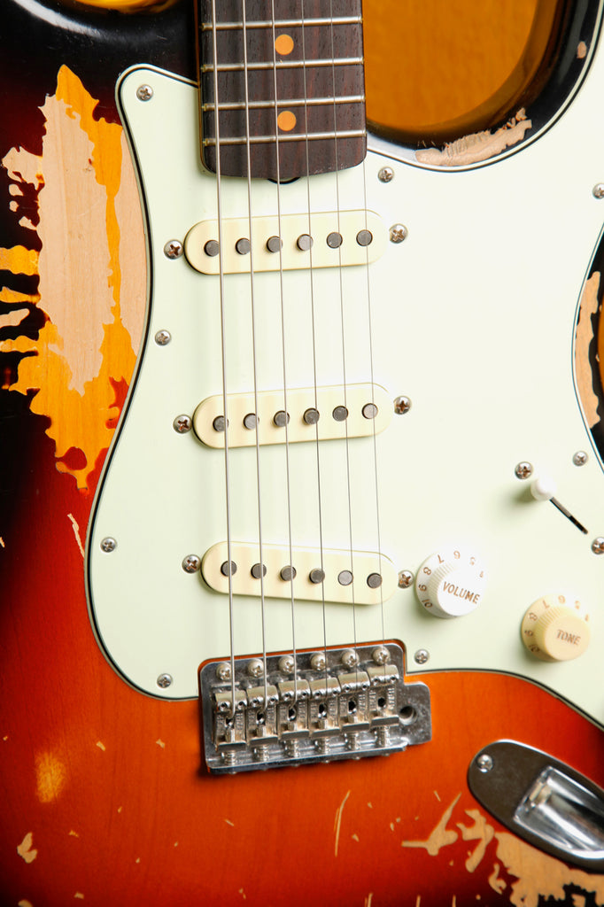 Fender Mike McCready Signature Stratocaster Road Worn 3-Color Sunburst Pre-Owned