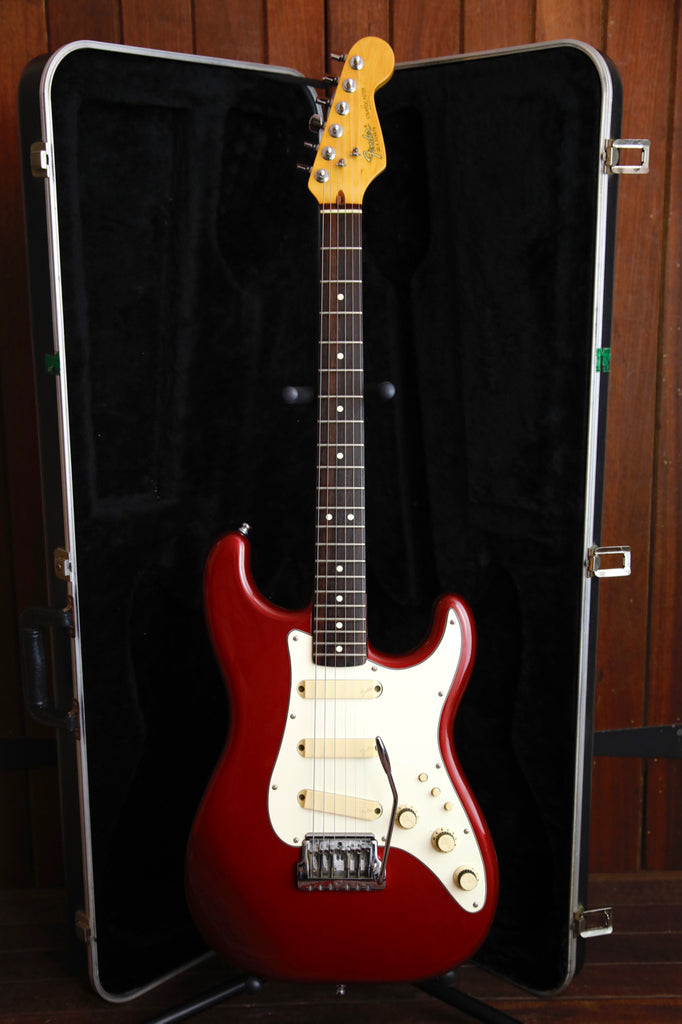 Fender Elite Stratocaster 1983 Candy Apple Red Electric Guitar Vintage Pre-Owned