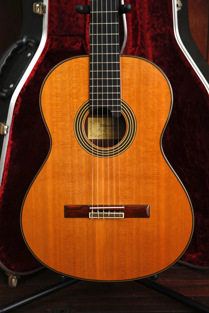 Alhambra Linea Professional Classical Guitar Made in Spain Pre-Owned