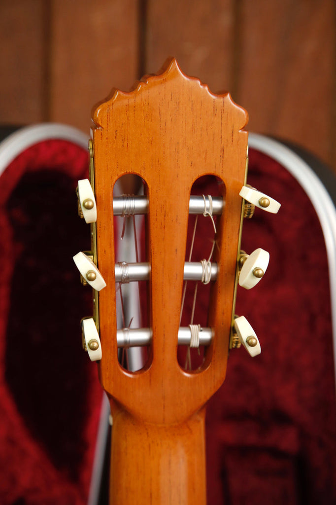 Alhambra Linea Professional Classical Guitar Made in Spain Pre-Owned