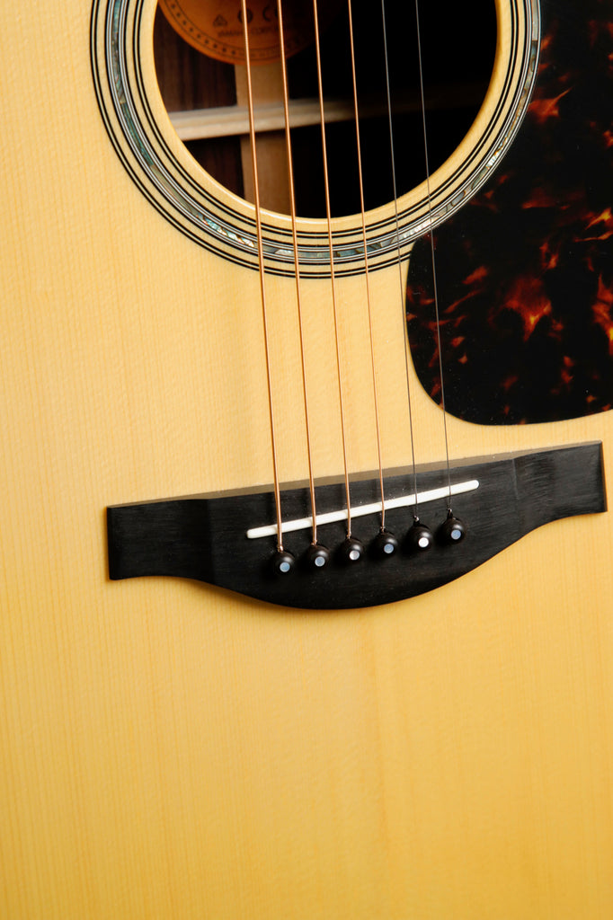 Yamaha LS16 ARE Acoustic-Electric Guitar Guitar Pre-Owned
