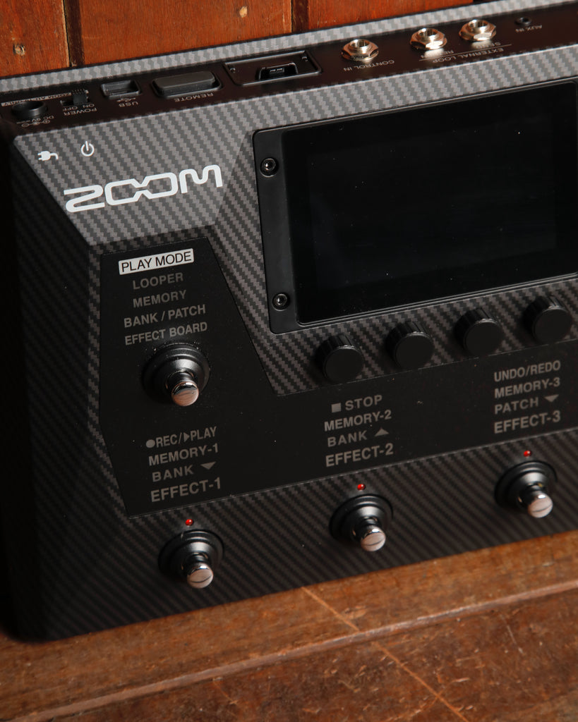 Zoom B-6 Bass Multi-Effects Processor Pedal Pre-Owned